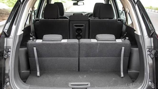 Mercedes-Benz C-Class — Photo 4 of 9