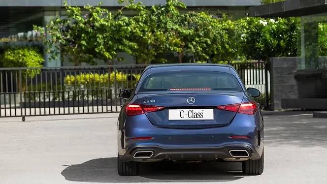 Mercedes-Benz C-Class — Photo 8 of 9